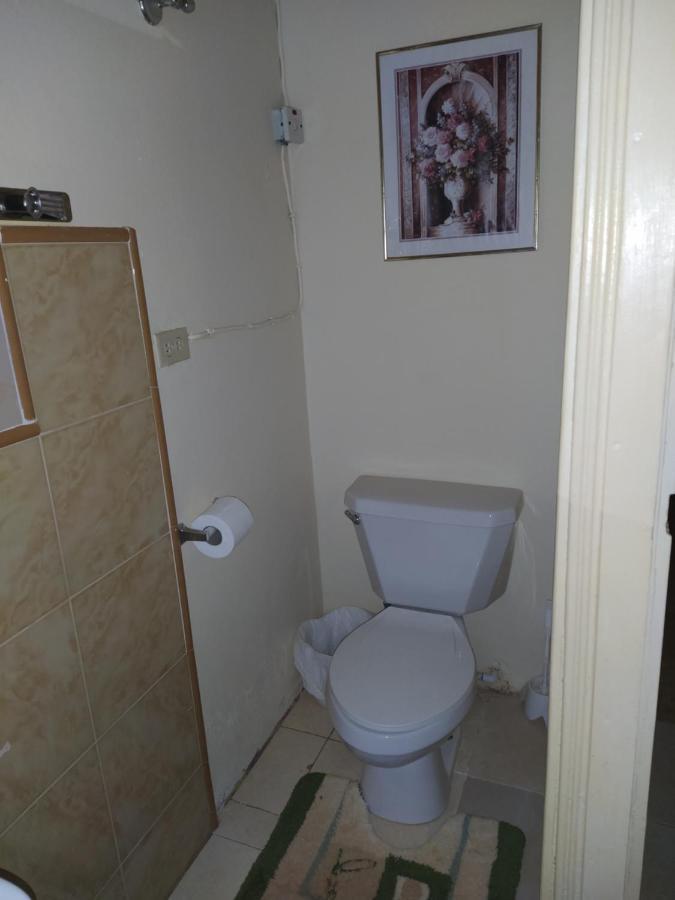 Gables Vacation Rentals With Private Gated Parking Onsite Knockpatrick Kültér fotó