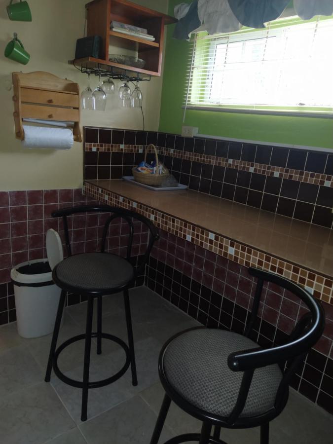 Gables Vacation Rentals With Private Gated Parking Onsite Knockpatrick Kültér fotó