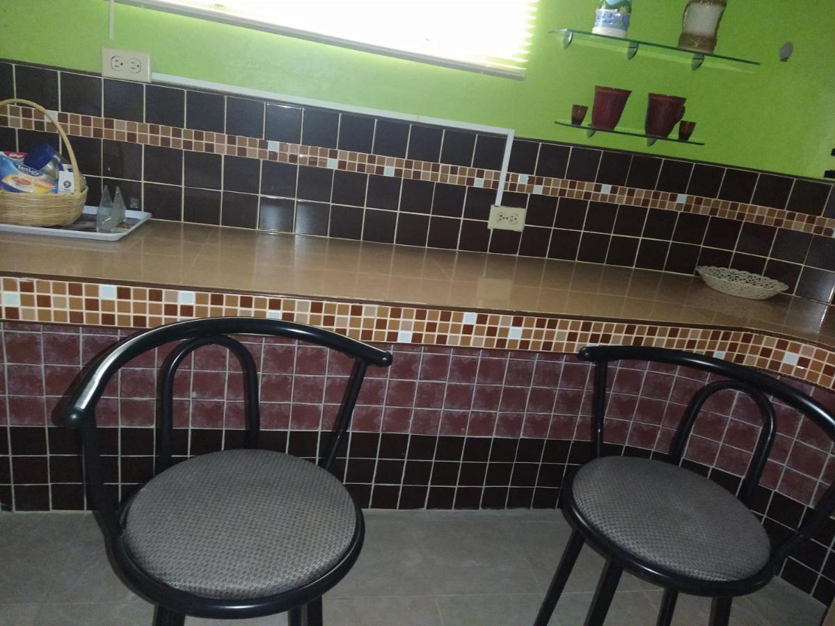 Gables Vacation Rentals With Private Gated Parking Onsite Knockpatrick Kültér fotó