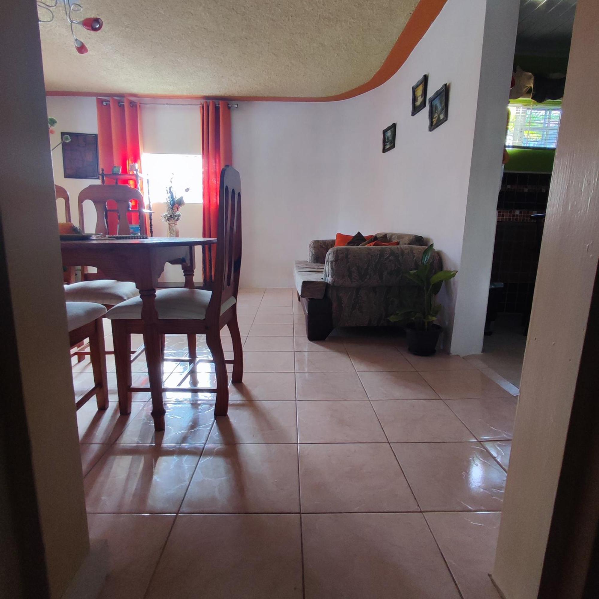 Gables Vacation Rentals With Private Gated Parking Onsite Knockpatrick Kültér fotó