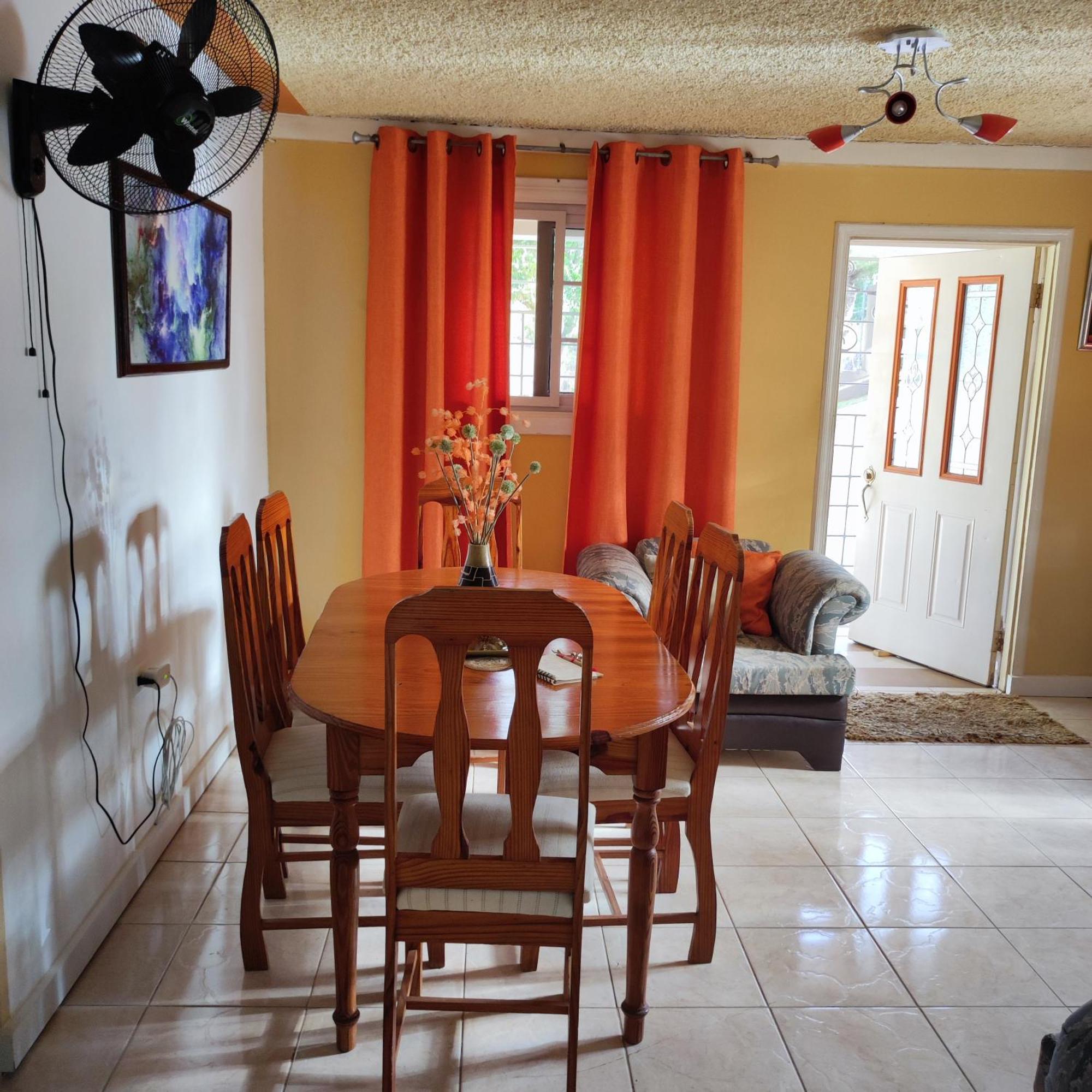 Gables Vacation Rentals With Private Gated Parking Onsite Knockpatrick Kültér fotó