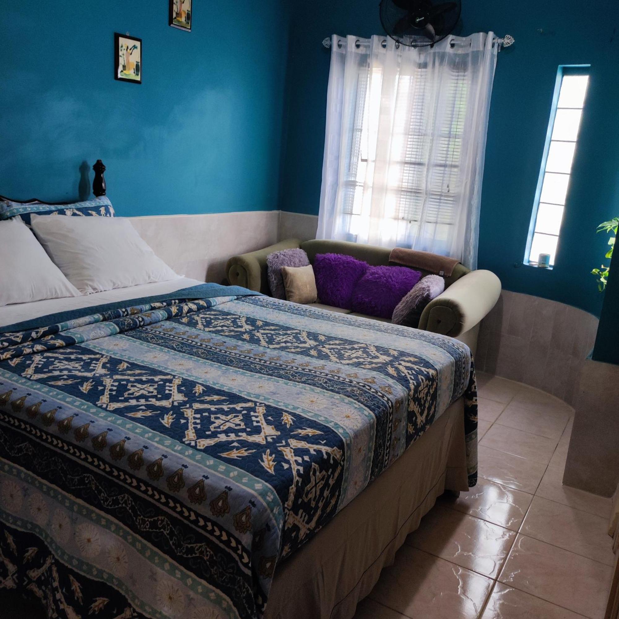 Gables Vacation Rentals With Private Gated Parking Onsite Knockpatrick Kültér fotó