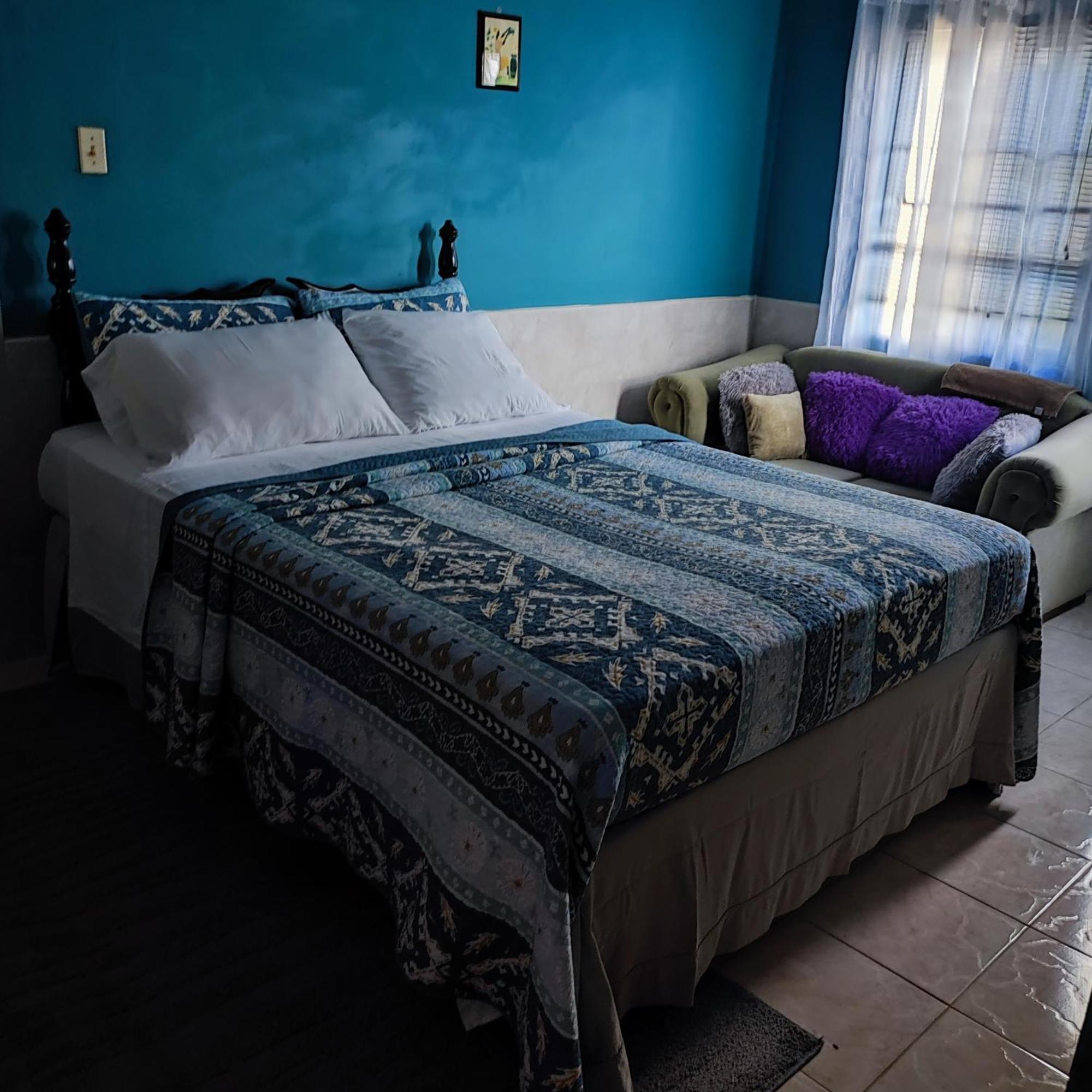 Gables Vacation Rentals With Private Gated Parking Onsite Knockpatrick Kültér fotó