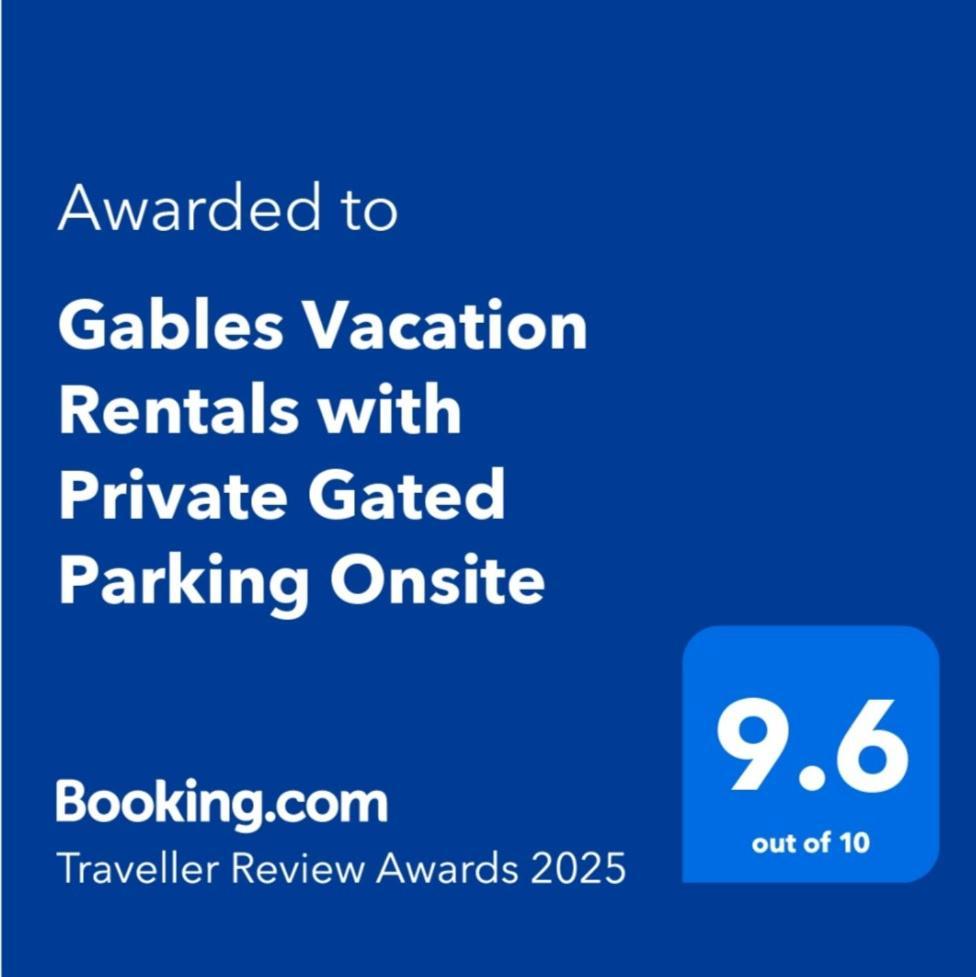 Gables Vacation Rentals With Private Gated Parking Onsite Knockpatrick Kültér fotó